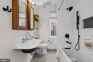 823 N 25th St, Philadelphia, PA 19130 - Photo 28