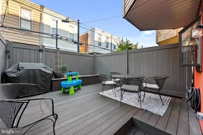 823 N 25th Street, Philadelphia, PA 19130 - Photo 16