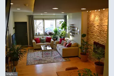 907 N 5th Street, Philadelphia, PA 19123 - Photo 2