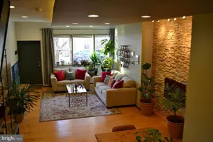 907 N 5th St, Philadelphia, PA 19123 - Photo 2