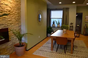 907 N 5th St, Philadelphia, PA 19123 - Photo 4