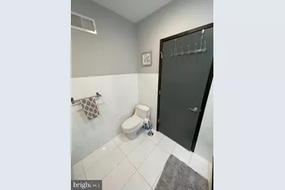 907 N 5th Street, Philadelphia, PA 19123 - Photo 18
