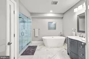 2009 North St, Philadelphia, PA 19130 - Photo 32