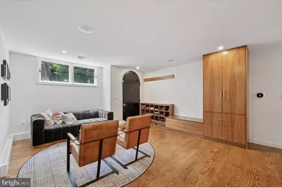 283 Locust Street, Philadelphia, PA 19106 - Photo 2