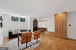 283 Locust St, Philadelphia, PA 19106 - Photo 2