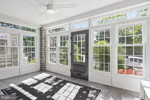 307 E Gravers Ln, Philadelphia, PA 19118 - Photo 14
