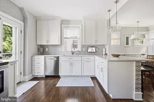 307 E Gravers Ln, Philadelphia, PA 19118 - Photo 8
