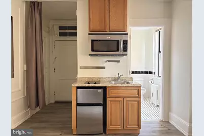 1324 Locust Street #426, Philadelphia, PA 19107 - Photo 6