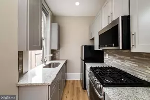2011 Spruce St, Philadelphia, PA 19103 - Photo 8