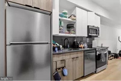689 N Broad Street #302, Philadelphia, PA 19123 - Photo 2