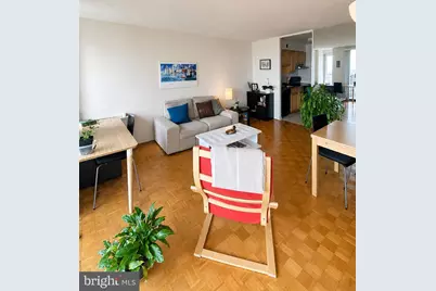 224 W Rittenhouse Square #1008, Philadelphia, PA 19103 - Photo 2