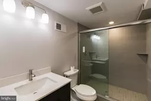 1351 S Myrtlewood St, Philadelphia, PA 19146 - Photo 20
