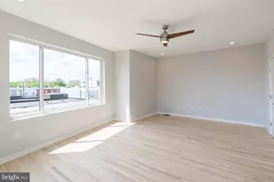 1351 S Myrtlewood St, Philadelphia, PA 19146 - Photo 10