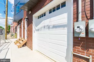 1351 S Myrtlewood St, Philadelphia, PA 19146 - Photo 38