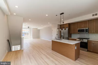 1351 S Myrtlewood Street, Philadelphia, PA 19146 - Photo 4