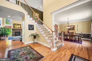 734 Cornelia Pl, Philadelphia, PA 19118 - Photo 4