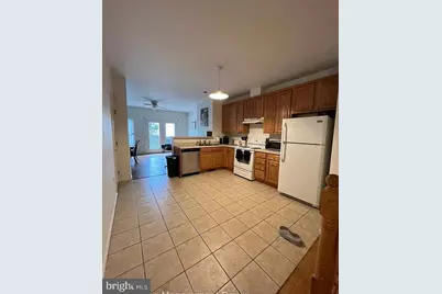 2020 N 17th Street, Philadelphia, PA 19121 - Photo 4