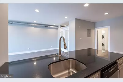 135 N 3rd Street #UNIT 4D, Philadelphia, PA 19106 - Photo 4