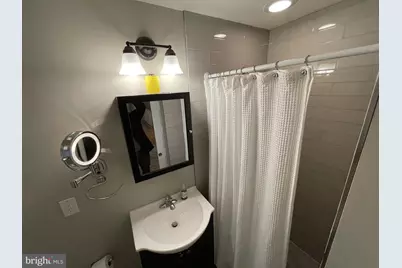 421 Pine Street #1, Philadelphia, PA 19106 - Photo 26