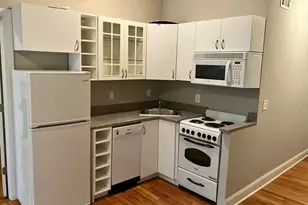1527 Spruce St, Philadelphia, PA 19102 - Photo 2