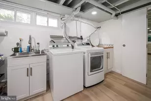 657 W Kingsley St, Philadelphia, PA 19144 - Photo 32