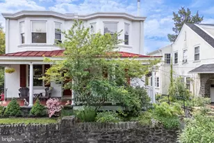 657 W Kingsley St, Philadelphia, PA 19144 - Photo 2