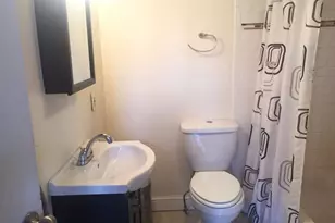 1104 Spruce St, Philadelphia, PA 19107 - Photo 6