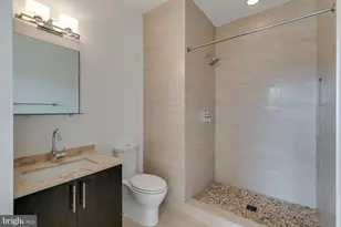 877 N 5th St, Philadelphia, PA 19123 - Photo 32