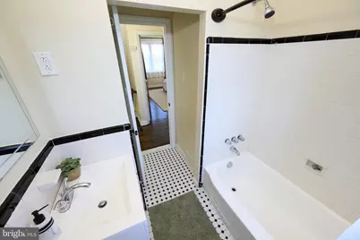 379 Fairway Terrace, Philadelphia, PA 19128 - Photo 18