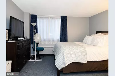 1420 Locust Street #23E, Philadelphia, PA 19102 - Photo 6