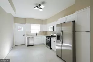 2245 S 22nd St, Philadelphia, PA 19145 - Photo 6