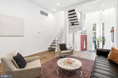 631 E Thompson Street, Philadelphia, PA 19125 - Photo 2