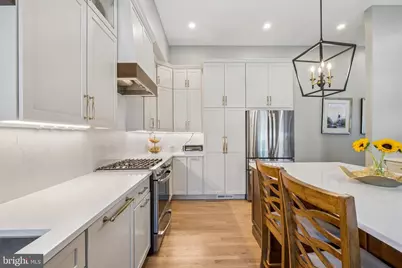 801 S 8th Street, Philadelphia, PA 19147 - Photo 14