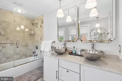 801 S 8th Street, Philadelphia, PA 19147 - Photo 24