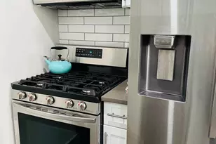 2218 Fairmount Ave, Philadelphia, PA 19130 - Photo 10