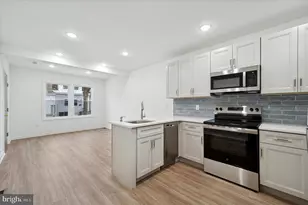 2553 S Dewey St, Philadelphia, PA 19142 - Photo 6