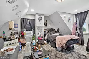 8 Blakiston Ln, Philadelphia, PA 19136 - Photo 16