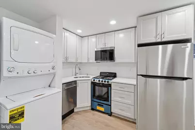 812 W Roosevelt Boulevard #6, Philadelphia, PA 19140 - Photo 2
