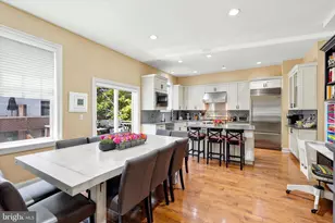 212 Gaskill St, Philadelphia, PA 19147 - Photo 10