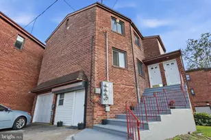 9101 Old Newtown Rd, Philadelphia, PA 19115 - Photo 2