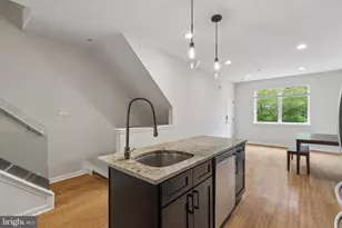 1211 Mt Vernon St, Philadelphia, PA 19123 - Photo 12