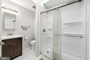 1127 Green St, Philadelphia, PA 19123 - Photo 18
