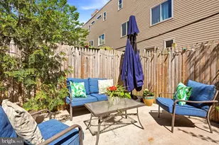 2045 Federal St, Philadelphia, PA 19146 - Photo 14