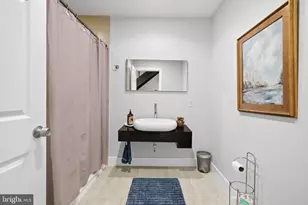 2045 Federal St, Philadelphia, PA 19146 - Photo 18