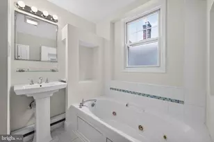 140 Rochelle Ave, Philadelphia, PA 19128 - Photo 18