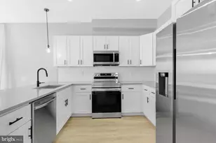 919 N 15th St, Philadelphia, PA 19130 - Photo 2