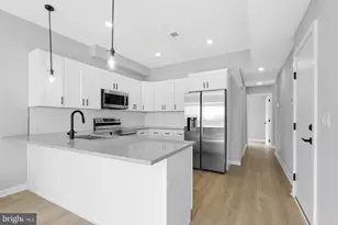919 N 15th St, Philadelphia, PA 19130 - Photo 6