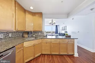 717 S Christopher Columbus Blvd, Philadelphia, PA 19147 - Photo 8