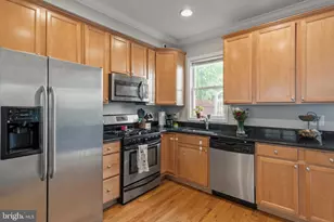 1911 Webster St, Philadelphia, PA 19146 - Photo 6