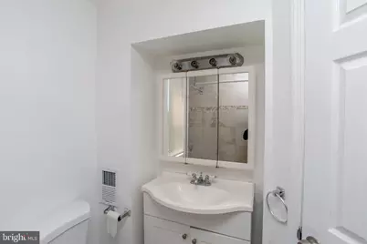 2465 N Garnet Street, Philadelphia, PA 19132 - Photo 36